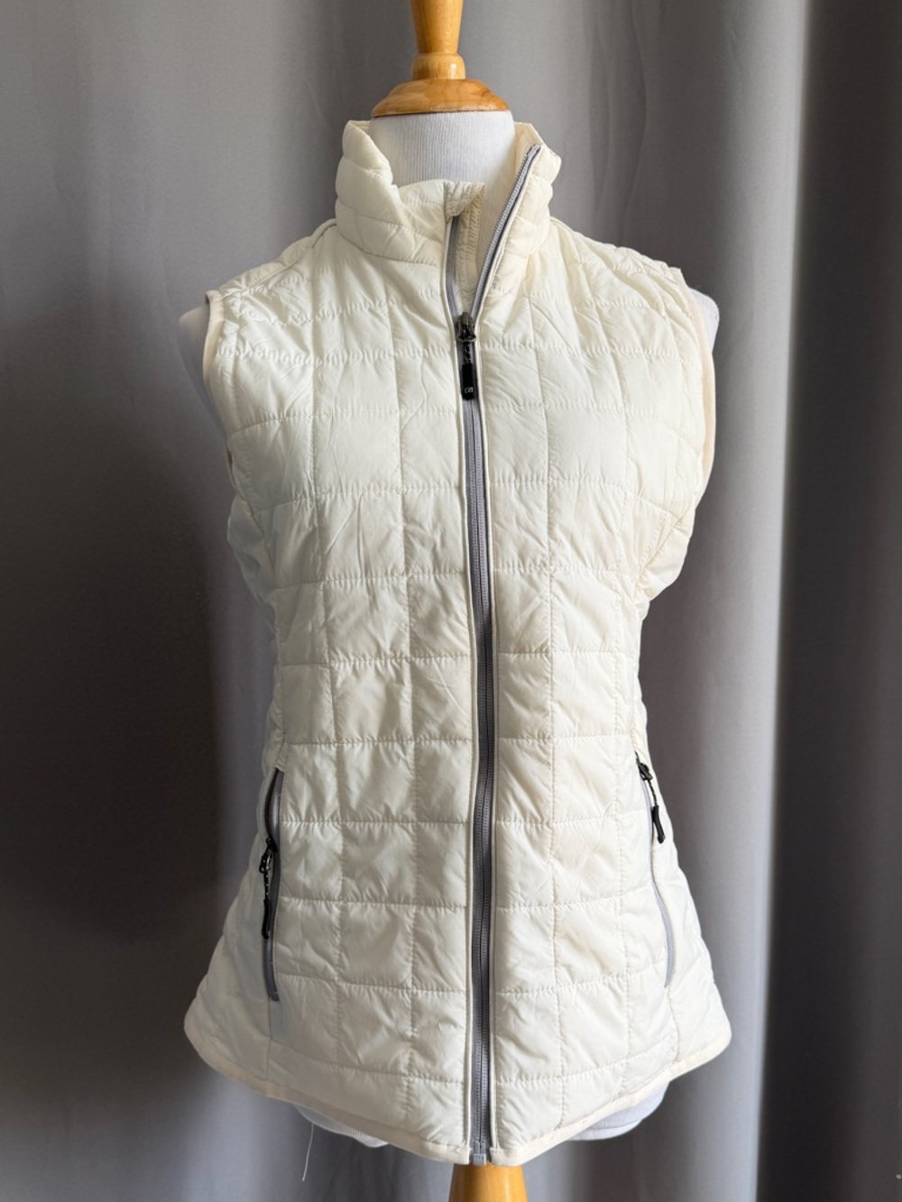 Cutter & Buck Women's Coconut Quilted Zip Vest